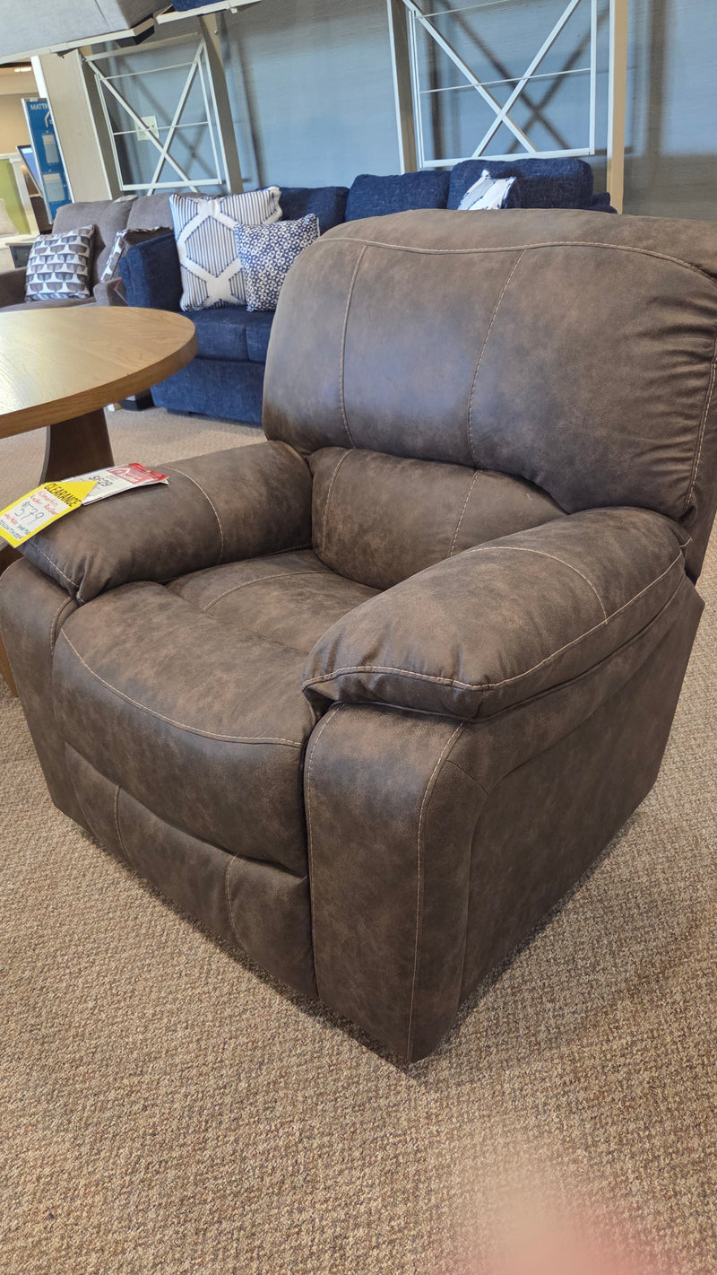 Kilmartin recliner