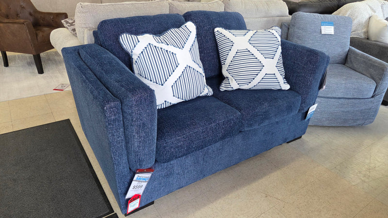 Evansley loveseat