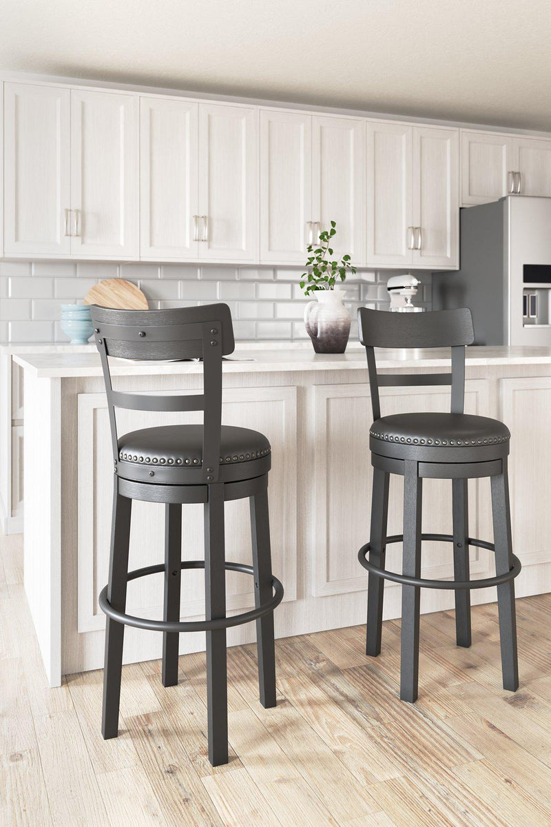 Valebeck Bar Height Bar Stool (1/CN)
